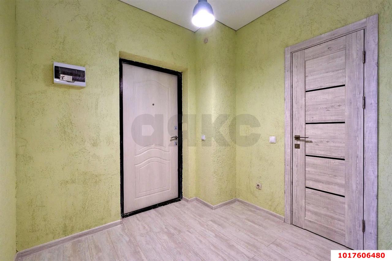 Фото №8: 1-комнатная квартира 42&nbsp;м², 8/8&nbsp;эт. - Краснодар, Прикубанский внутригородской округ, Славянский, мкр. Светлоград, ул. Красных Партизан, 1/4к9