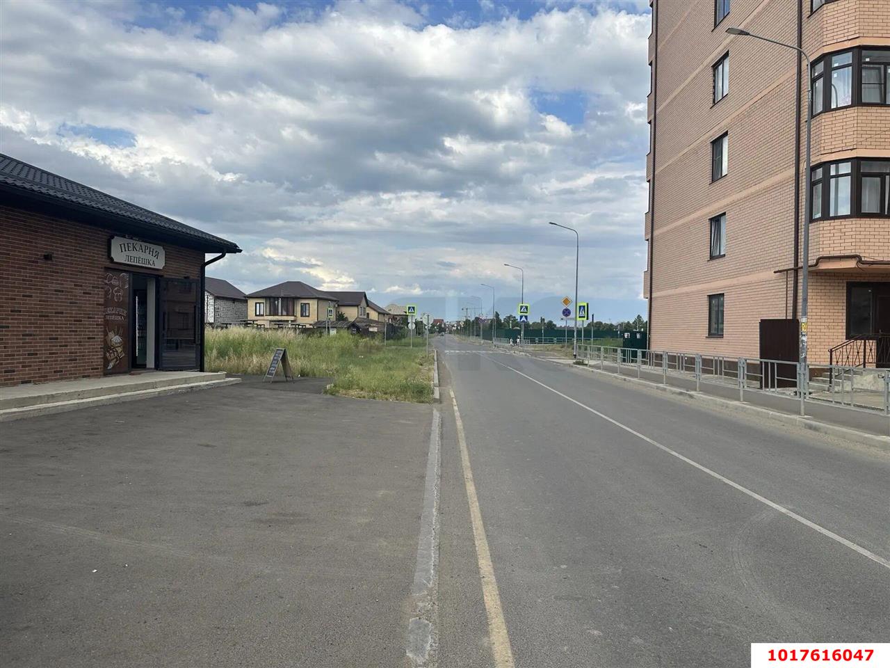 Фото №3: Дом 98&nbsp;м² + 1.1&nbsp;сот., 2&nbsp;эт. - Яблоновский, мкр. квартал Юбилейный, ул. Юбилейная, 46