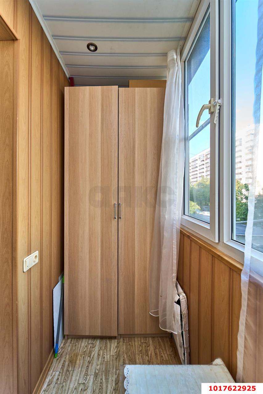 Фото №4: 2-комнатная квартира 74&nbsp;м², 2/14&nbsp;эт. - Краснодар, Западный внутригородской округ, мкр. Юбилейный, ул. Рождественская набережная, 31
