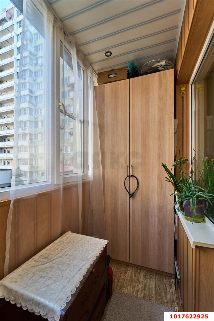 Фото №5: 2-комнатная квартира 74&nbsp;м², 2/14&nbsp;эт. - Краснодар, Западный внутригородской округ, мкр. Юбилейный, ул. Рождественская набережная, 31