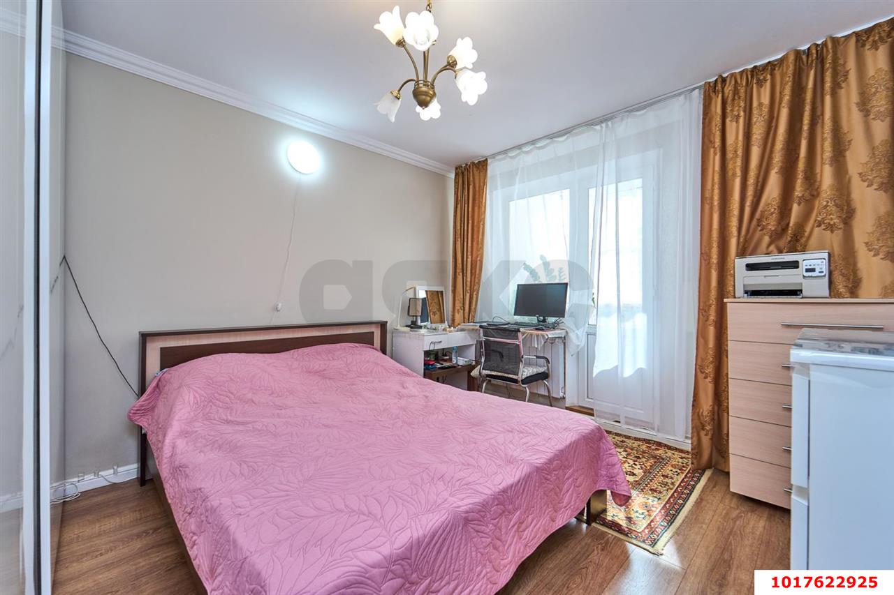 Фото №13: 2-комнатная квартира 74&nbsp;м², 2/14&nbsp;эт. - Краснодар, Западный внутригородской округ, мкр. Юбилейный, ул. Рождественская набережная, 31