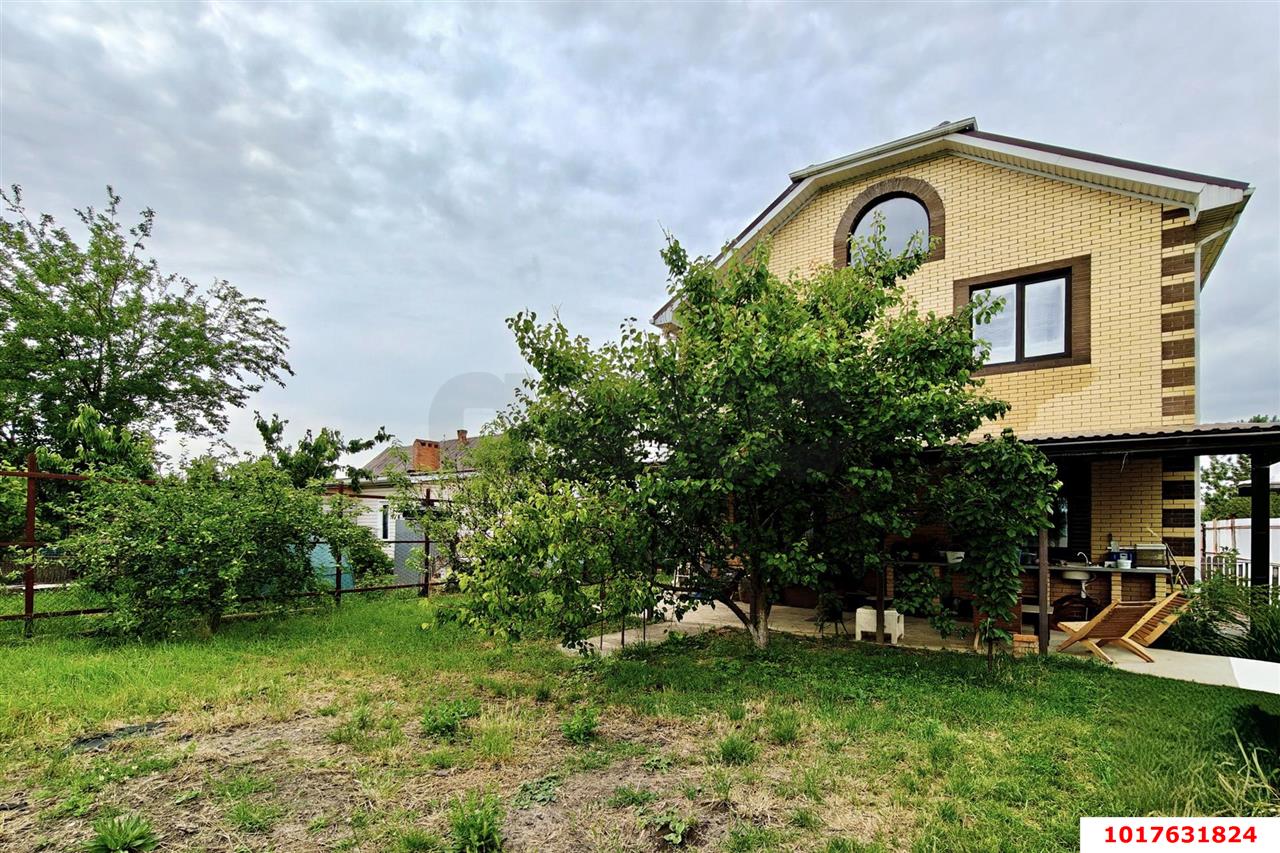 Фото №3: Дом 200&nbsp;м² + 6&nbsp;сот., 2&nbsp;эт. - Афипский, ул. Комсомольская, 20