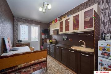 Фото №1: 1-комнатная квартира 50 м², 5/5 эт. - Краснодар, мкр. Сады Калинина, ул. Семёновская, 43