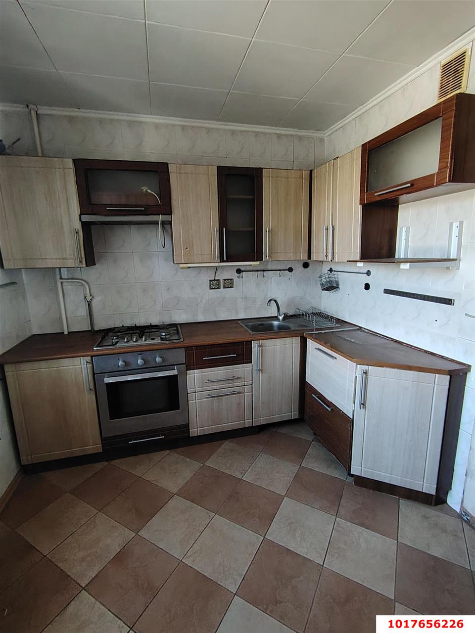 Фото №1: 4-комнатная квартира 90&nbsp;м², 5/9&nbsp;эт. - Краснодар, Прикубанский внутригородской округ, мкр. Завод Измерительных Приборов, ул. имени 40-летия Победы, 33/3