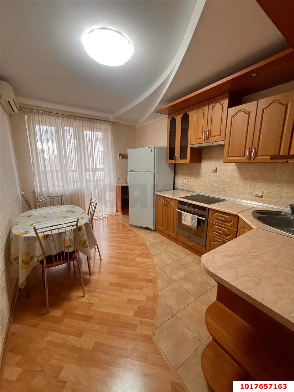 Фото №2: 1-комнатная квартира 52&nbsp;м², 6/16&nbsp;эт. - Краснодар, Западный внутригородской округ, мкр. Центральный, ул. Кубанская набережная, 19