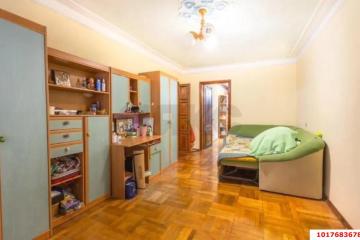 Фото №1: 3-комнатная квартира 68 м², 1/5 эт. - Краснодар, мкр. Славянский, ул. Темрюкская, 69