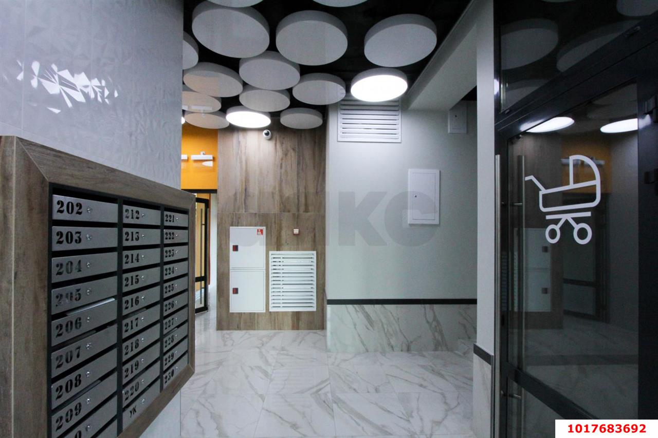 Фото №3: 3-комнатная квартира 98&nbsp;м², 3/16&nbsp;эт. - Краснодар, Прикубанский внутригородской округ, Калинино, мкр. Завод Радиоизмерительных Приборов, ул. 2-я Российская, 162