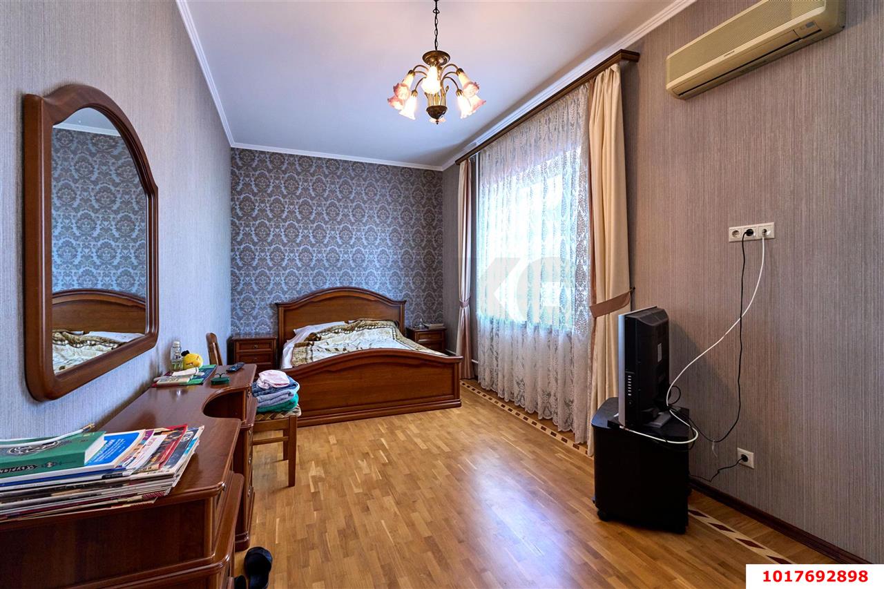 Фото №9: Дом 435&nbsp;м² + 4.5&nbsp;сот., 3&nbsp;эт. - Краснодар, Центральный внутригородской округ, мкр. Центральный, ул. Янковского