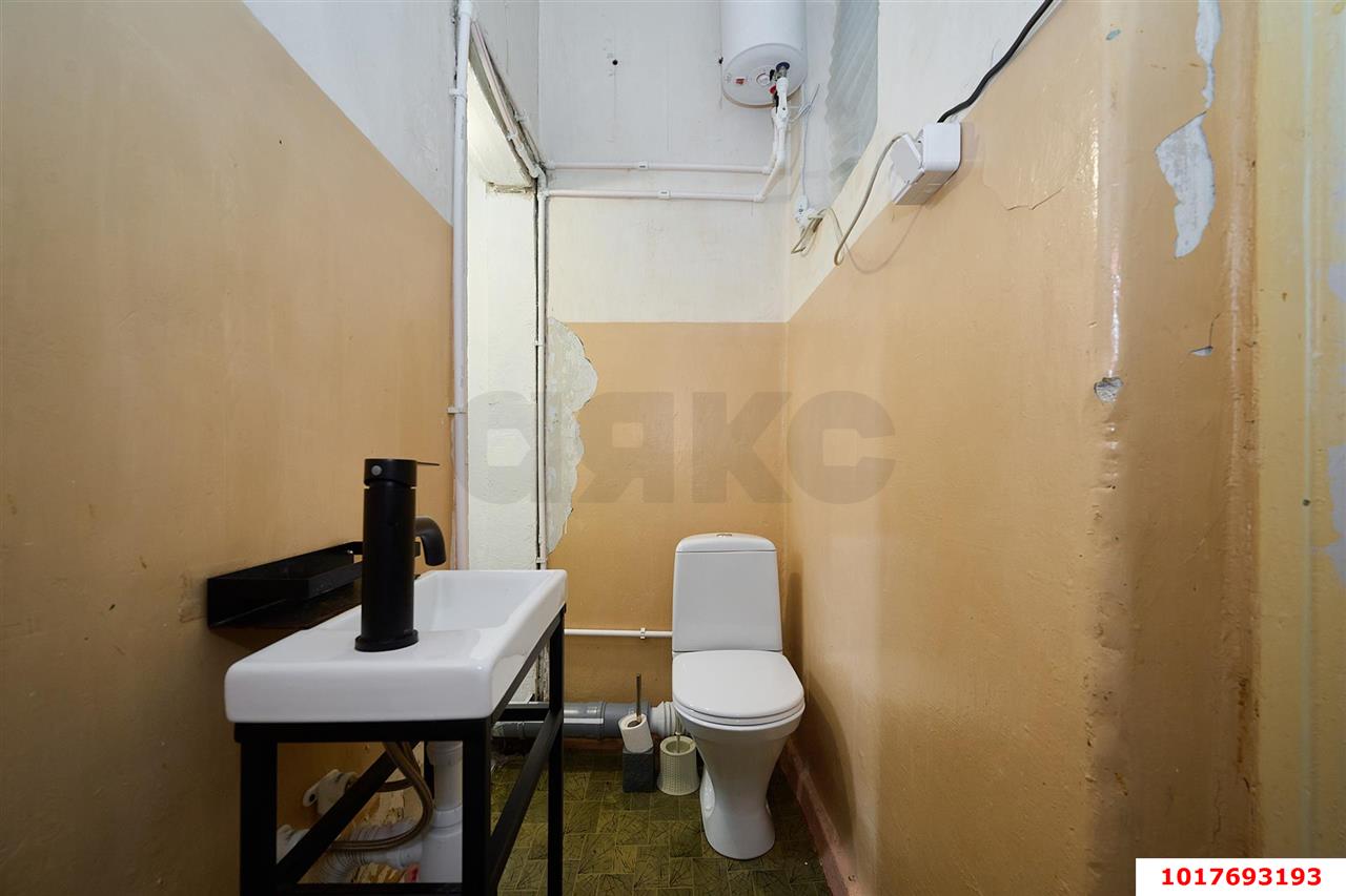 Фото №14: 3-комнатная квартира 73&nbsp;м², 3/3&nbsp;эт. - Краснодар, Центральный внутригородской округ, Покровка, мкр. Центральный, ул. Володарского, 4