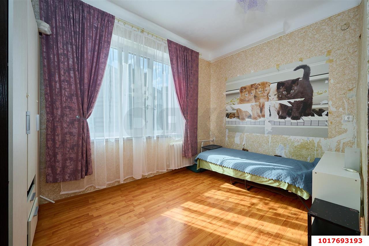 Фото №8: 3-комнатная квартира 73&nbsp;м², 3/3&nbsp;эт. - Краснодар, Центральный внутригородской округ, Покровка, мкр. Центральный, ул. Володарского, 4