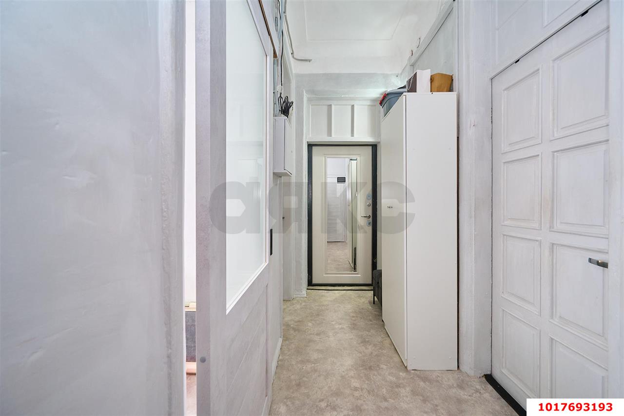 Фото №6: 3-комнатная квартира 73&nbsp;м², 3/3&nbsp;эт. - Краснодар, Центральный внутригородской округ, Покровка, мкр. Центральный, ул. Володарского, 4