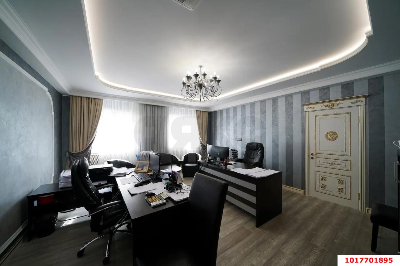 Фото №18: Офисное помещение 608&nbsp;м², 5/5&nbsp;эт. - Краснодар, мкр. Западный внутригородской округ, ул. Красная, 155/1