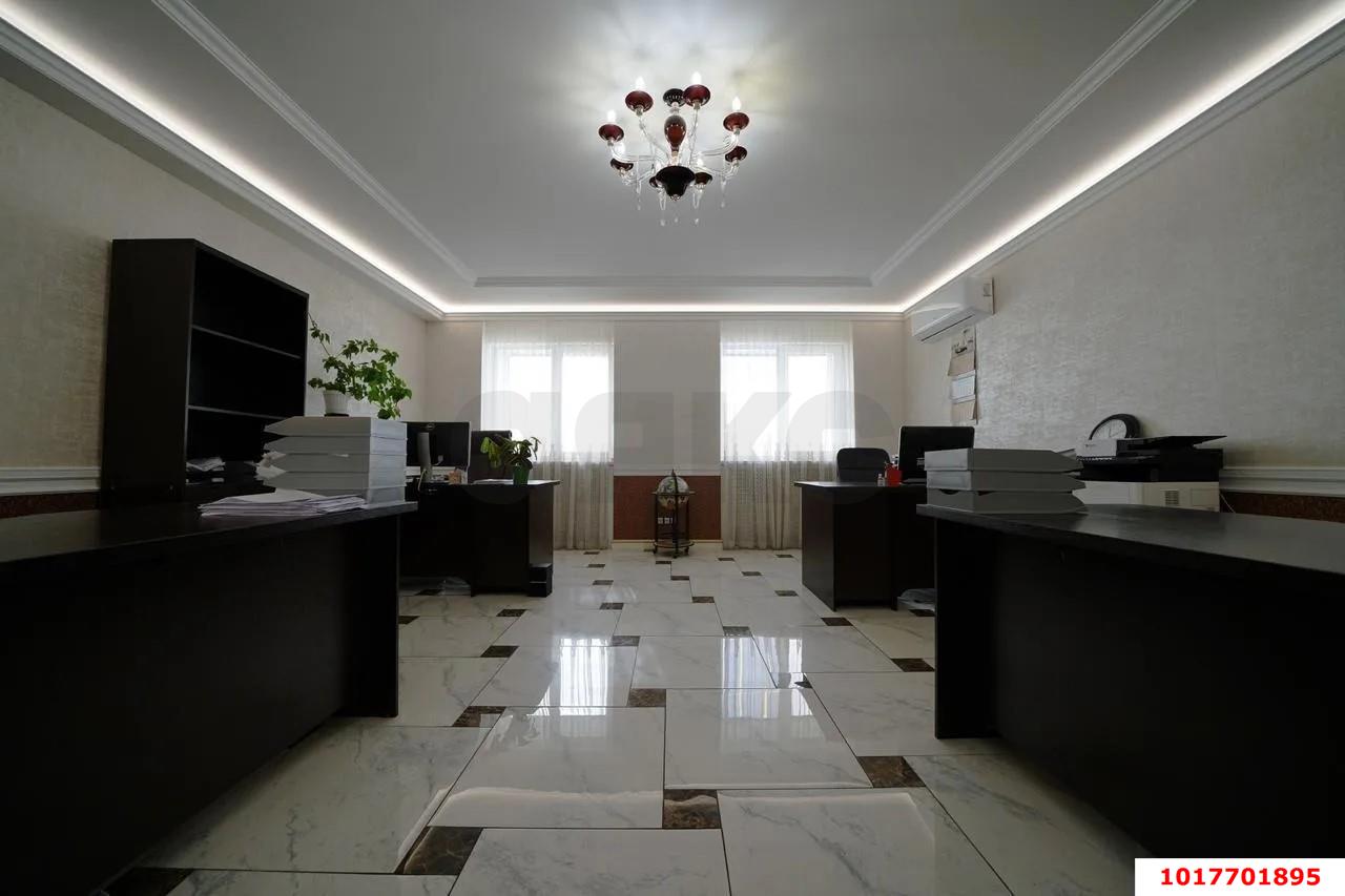 Фото №15: Офисное помещение 608&nbsp;м², 5/5&nbsp;эт. - Краснодар, мкр. Западный внутригородской округ, ул. Красная, 155/1