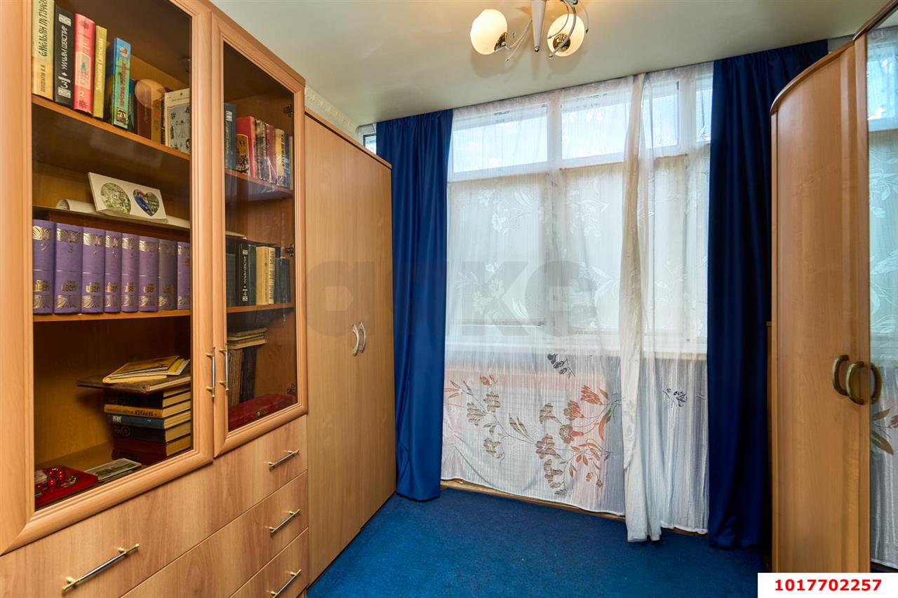 Фото №11: 3-комнатная квартира 75&nbsp;м², 5/9&nbsp;эт. - Краснодар, Центральный внутригородской округ, мкр. Центральный, ул. Суворова, 74