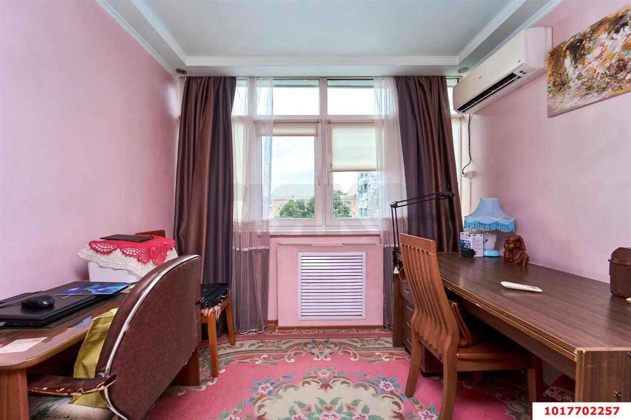 Фото №9: 3-комнатная квартира 75&nbsp;м², 5/9&nbsp;эт. - Краснодар, Центральный внутригородской округ, мкр. Центральный, ул. Суворова, 74