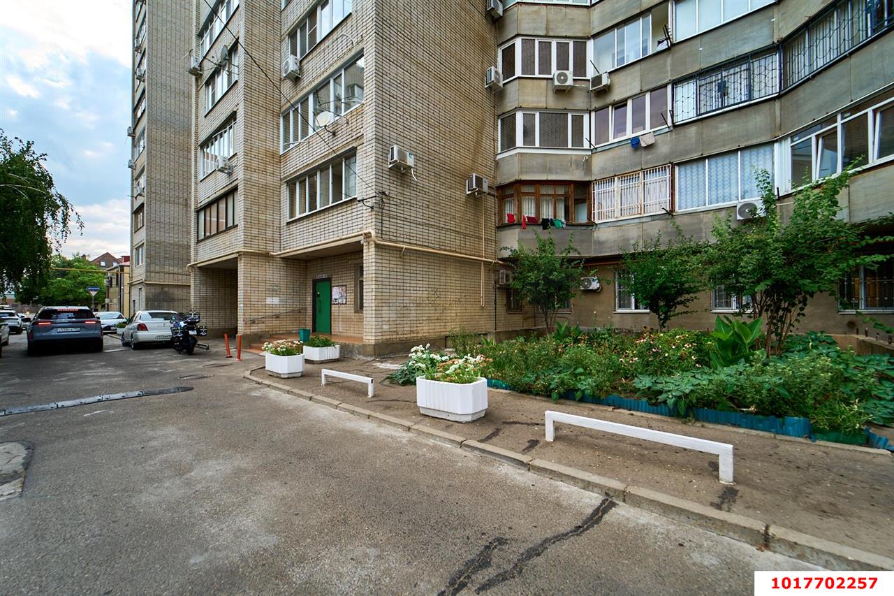 Фото №21: 3-комнатная квартира 75&nbsp;м², 5/9&nbsp;эт. - Краснодар, Центральный внутригородской округ, мкр. Центральный, ул. Суворова, 74