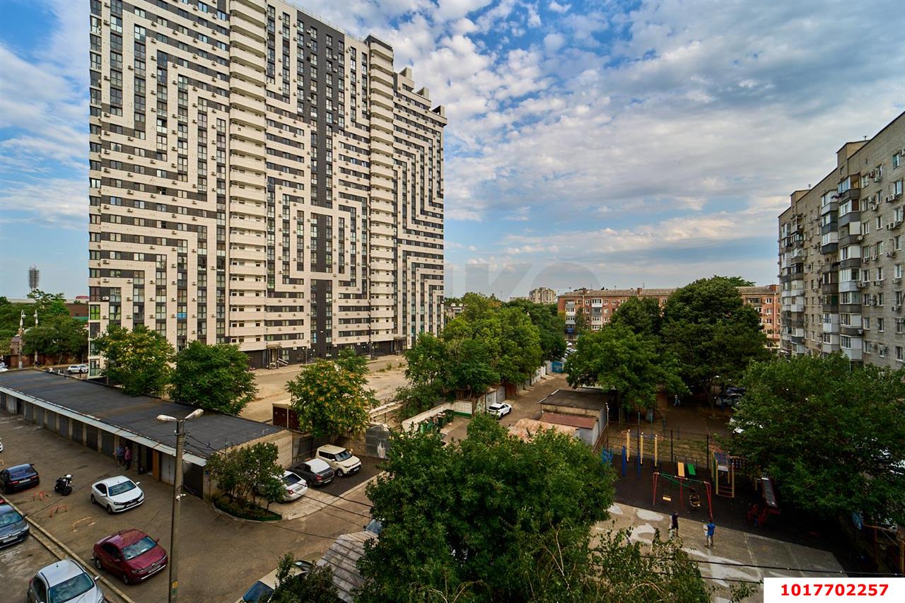 Фото №19: 3-комнатная квартира 75&nbsp;м², 5/9&nbsp;эт. - Краснодар, Центральный внутригородской округ, мкр. Центральный, ул. Суворова, 74
