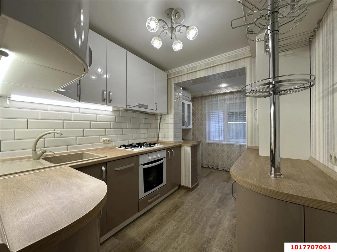 Фото №1: 1-комнатная квартира 40&nbsp;м², 1/5&nbsp;эт. - Краснодар, Прикубанский внутригородской округ, мкр. Фестивальный, ул. Герцена, 188