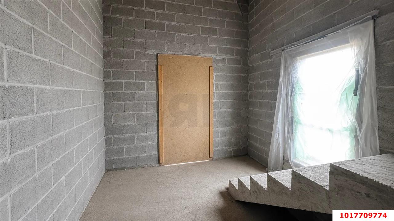 Фото №5: Дом 180&nbsp;м² + 6&nbsp;сот., 2&nbsp;эт. - Краснодар, Прикубанский внутригородской округ, Сады Калинина, мкр. СНТ Радист, ул. Персиковая, 28