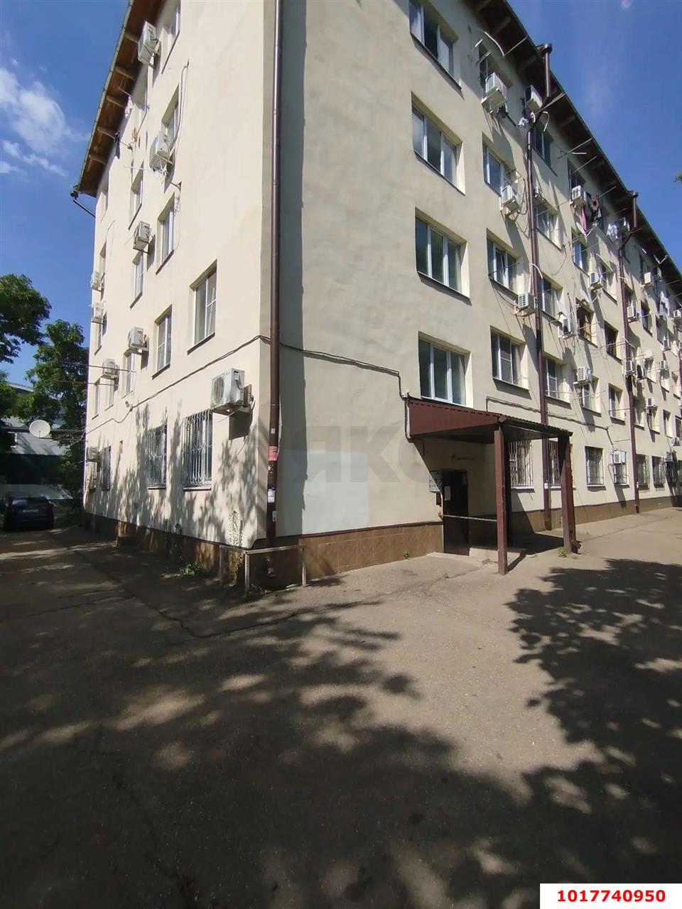 Фото №11: Студия 16&nbsp;м², 4/5&nbsp;эт. - Краснодар, Карасунский внутригородской округ, мкр. Гидростроителей, ул. имени Дмитрия Благоева, 8