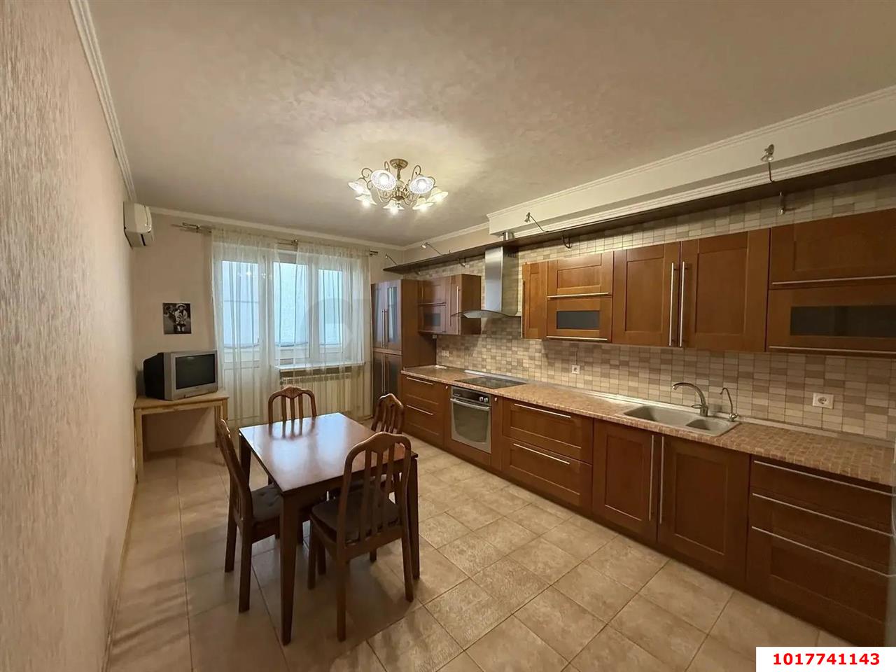 Фото №1: 4-комнатная квартира 120&nbsp;м², 2/9&nbsp;эт. - Краснодар, Карасунский внутригородской округ, мкр. Черёмушки, ул. Старокубанская, 129