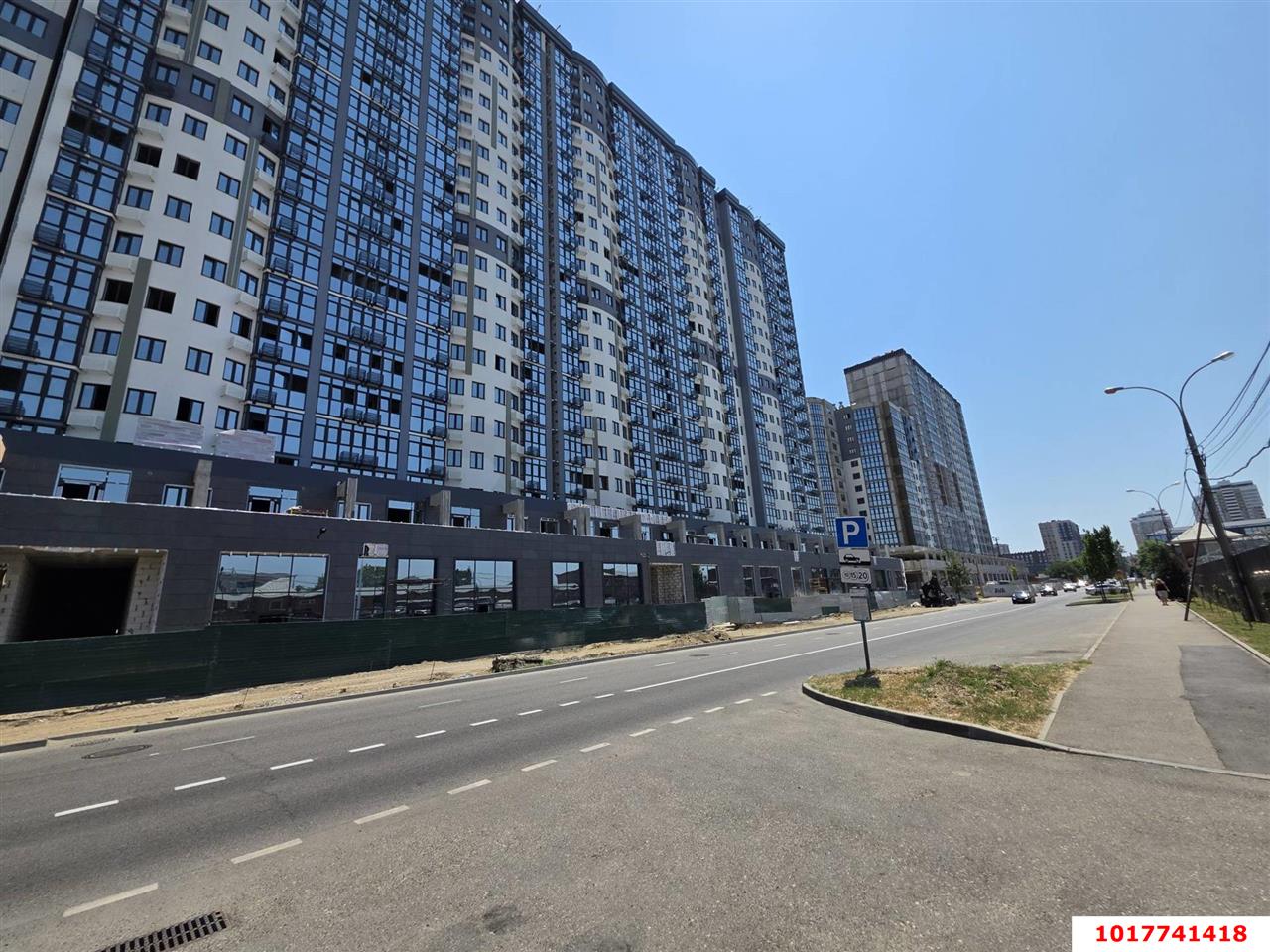 Фото №1: Торговое помещение 41&nbsp;м², 1/15&nbsp;эт. - Краснодар, Карасунский внутригородской округ, Хлопчато-бумажный Комбинат, мкр. жилой комплекс Режиссёр, ул. Уральская, 100/6