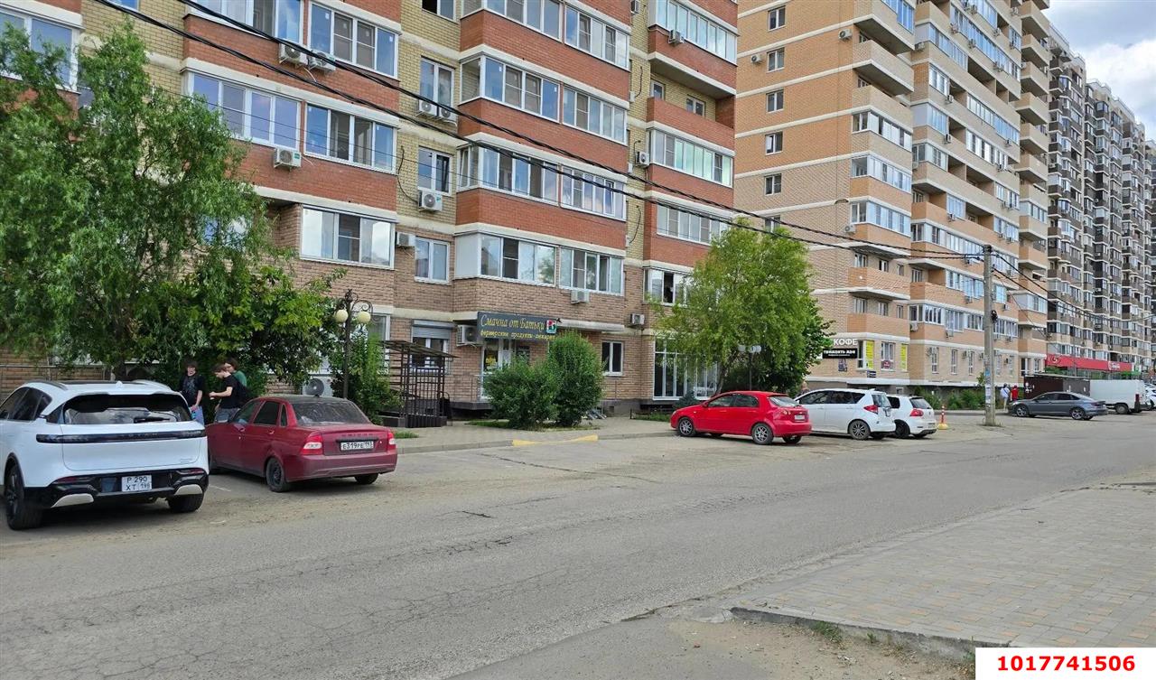 Фото №2: Торговое помещение 87&nbsp;м², 1/16&nbsp;эт. - Краснодар, Прикубанский внутригородской округ, имени Петра Метальникова, мкр. жилой комплекс Времена Года-2, ул. Евгении Жигуленко, 5к1
