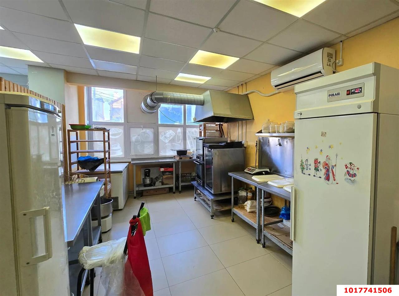 Фото №11: Торговое помещение 87&nbsp;м², 1/16&nbsp;эт. - Краснодар, Прикубанский внутригородской округ, имени Петра Метальникова, мкр. жилой комплекс Времена Года-2, ул. Евгении Жигуленко, 5к1