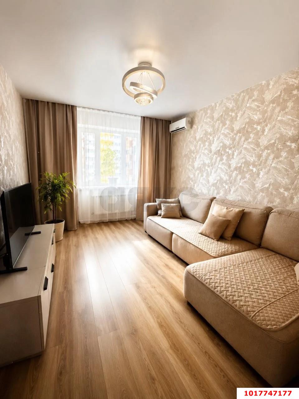 Фото №1: 2-комнатная квартира 60&nbsp;м², 8/17&nbsp;эт. - Краснодар, Прикубанский внутригородской округ, Панорама, мкр. ЖК Севастопольский, ул. Восточно-Кругликовская, 18/1