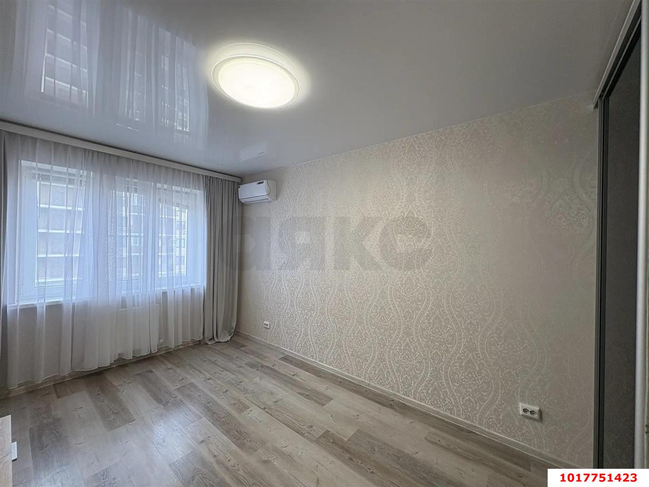 Фото №2: 1-комнатная квартира 38&nbsp;м², 13/16&nbsp;эт. - Краснодар, Прикубанский внутригородской округ, имени Петра Метальникова, мкр. жилой комплекс Инсити, ул. Евгении Жигуленко, 11к1