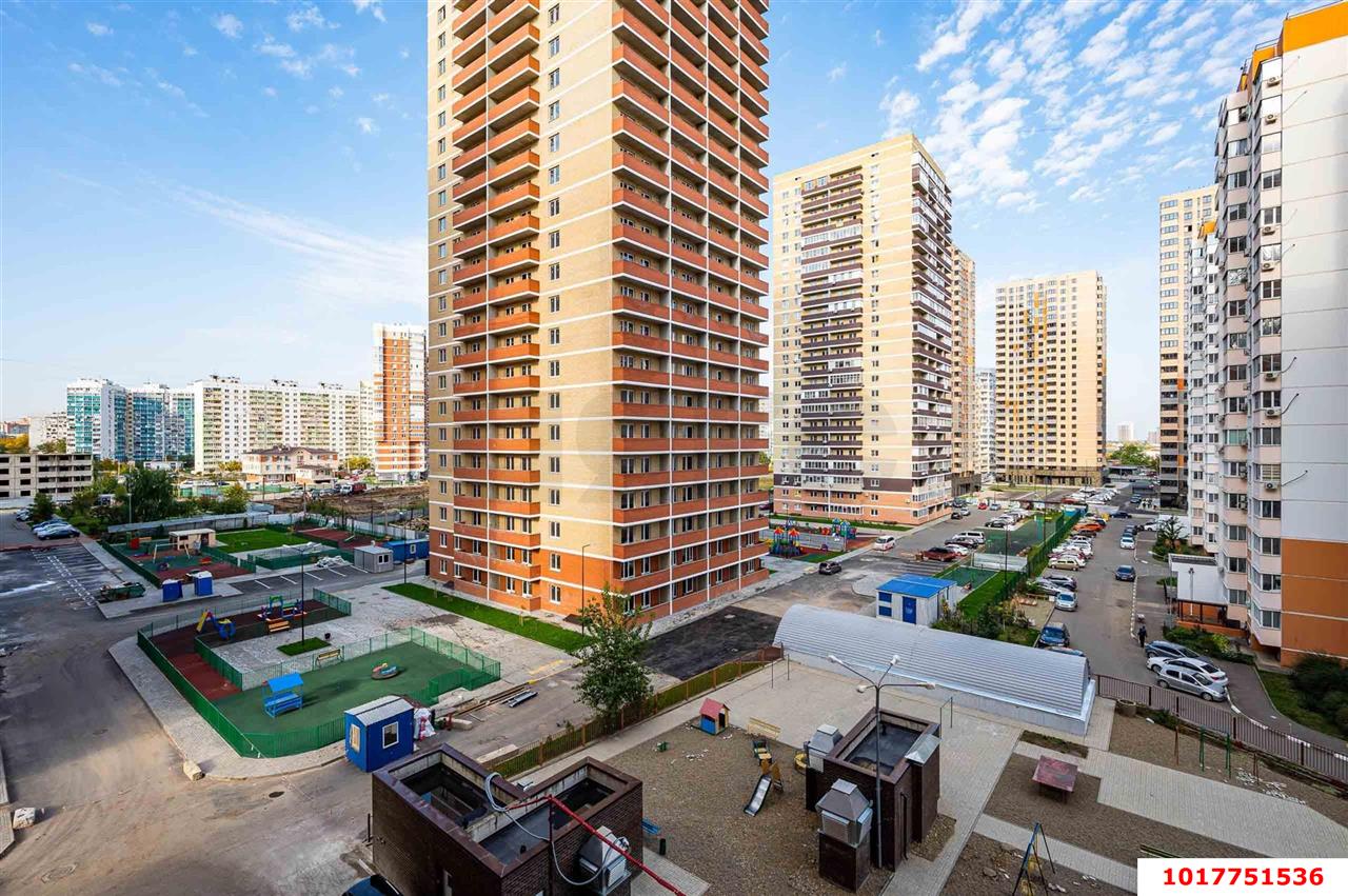 Фото №3: 2-комнатная квартира 65&nbsp;м², 11/17&nbsp;эт. - Краснодар, Карасунский внутригородской округ, мкр. Почтовый, пр-кт имени писателя Знаменского, 9к3