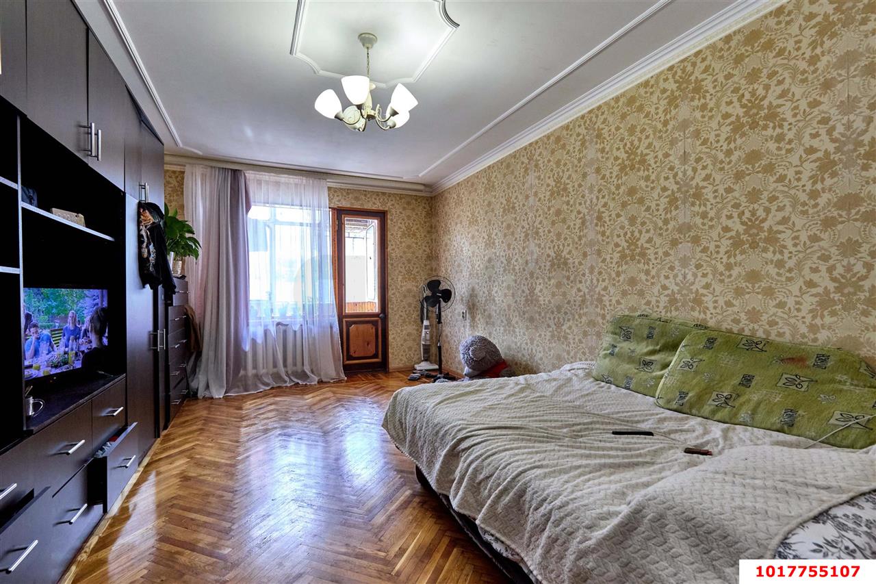 Фото №1: 2-комнатная квартира 51&nbsp;м², 2/9&nbsp;эт. - Краснодар, Карасунский внутригородской округ, мкр. Комсомольский, ул. Сормовская, 177