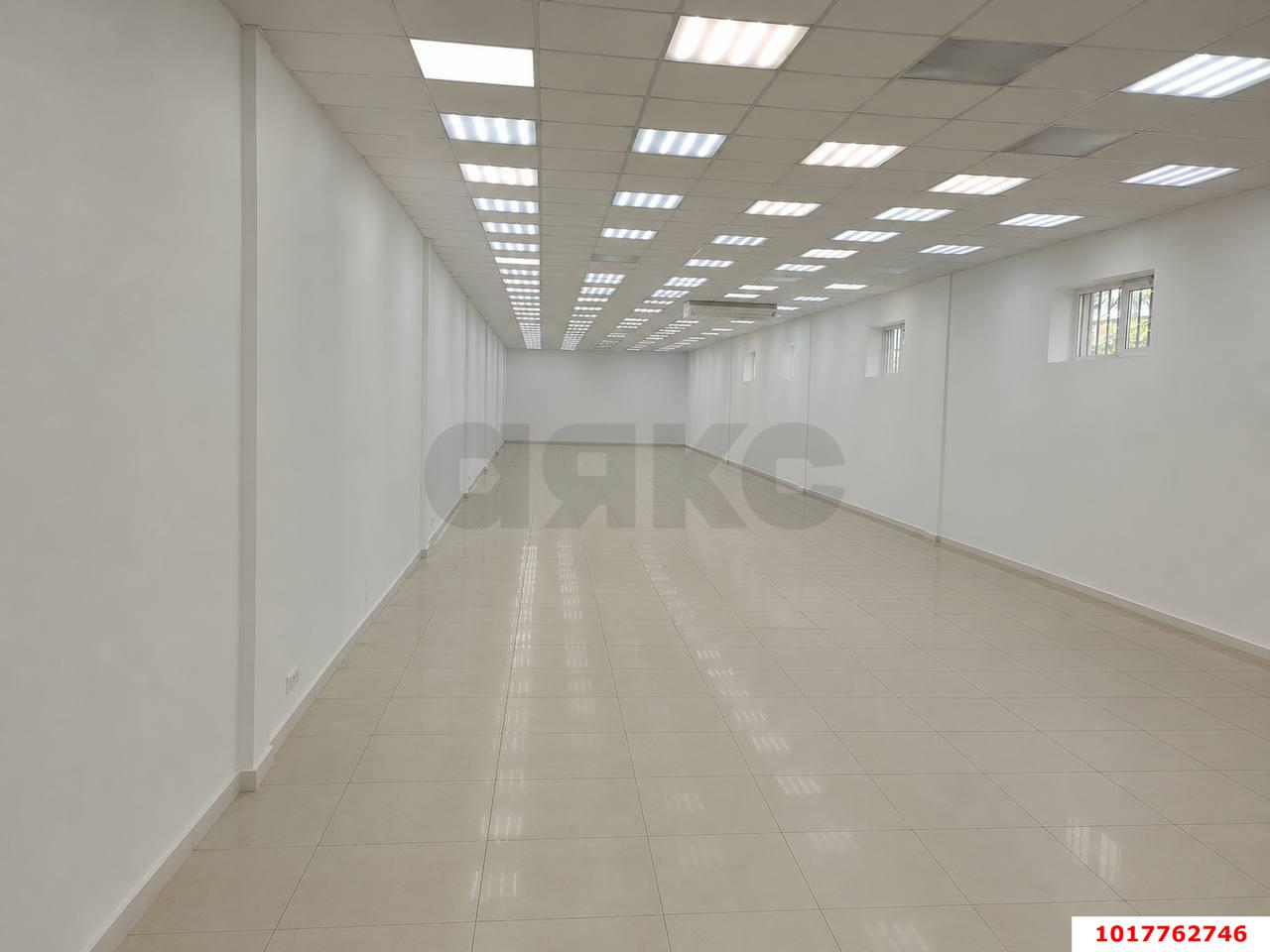 Фото №5: Торговое помещение 1100&nbsp;м², 1/2&nbsp;эт. - Краснодар, Карасунский внутригородской округ, мкр. Хлопчато-бумажный Комбинат, ул. Стасова, 186