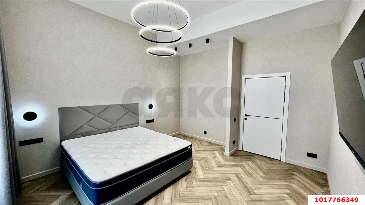 Фото №11: 1-комнатная квартира 65&nbsp;м², 10/15&nbsp;эт. - Краснодар, Прикубанский внутригородской округ, Завод Измерительных Приборов, мкр. ЖК Девелопмент Плаза, ул. имени 40-летия Победы, 33Г