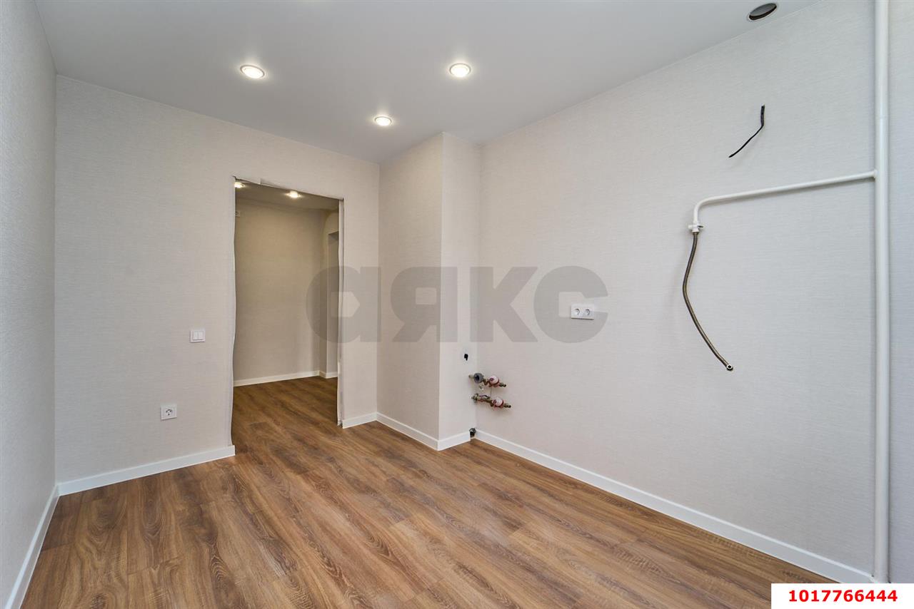 Фото №6: 2-комнатная квартира 50&nbsp;м², 6/10&nbsp;эт. - Краснодар, Прикубанский внутригородской округ, мкр. Краевая Клиническая Больница, ул. имени 40-летия Победы, 63