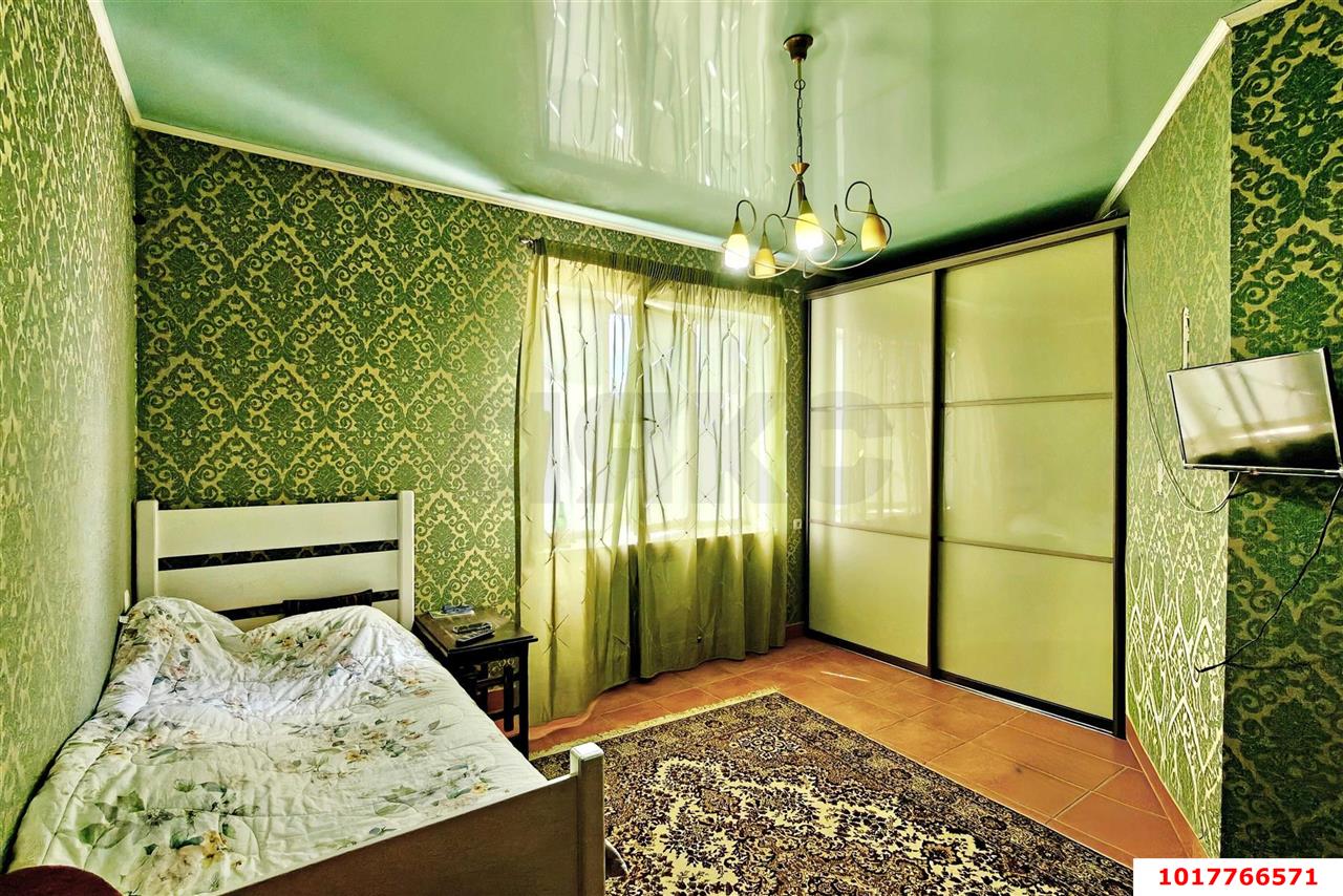 Фото №8: Отдельное здание 350&nbsp;м², 1/3&nbsp;эт. - Краснодар, Центральный внутригородской округ, мкр. Дубинка, ул. Ставропольская, 214/3