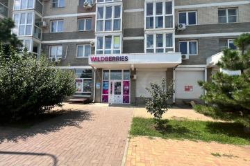 Фото №1: Торговое помещение 76 м², 1/16 эт. - Краснодар, мкр. жилой комплекс Сармат, ул. Западный Обход, 65к1