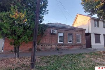 Фото №1: Дом 139 м² + 5.5 сот., 1 эт. - Краснодар, мкр. Западный внутригородской округ, ул. Скорняжная, 15