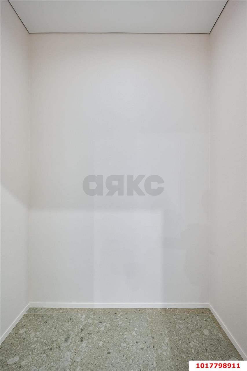 Фото №18: 1-комнатная квартира 39&nbsp;м², 17/23&nbsp;эт. - Краснодар, Центральный внутригородской округ, Табачная Фабрика, мкр. ЖК Все Свои Вип, ул. Колхозная, 5/2к3