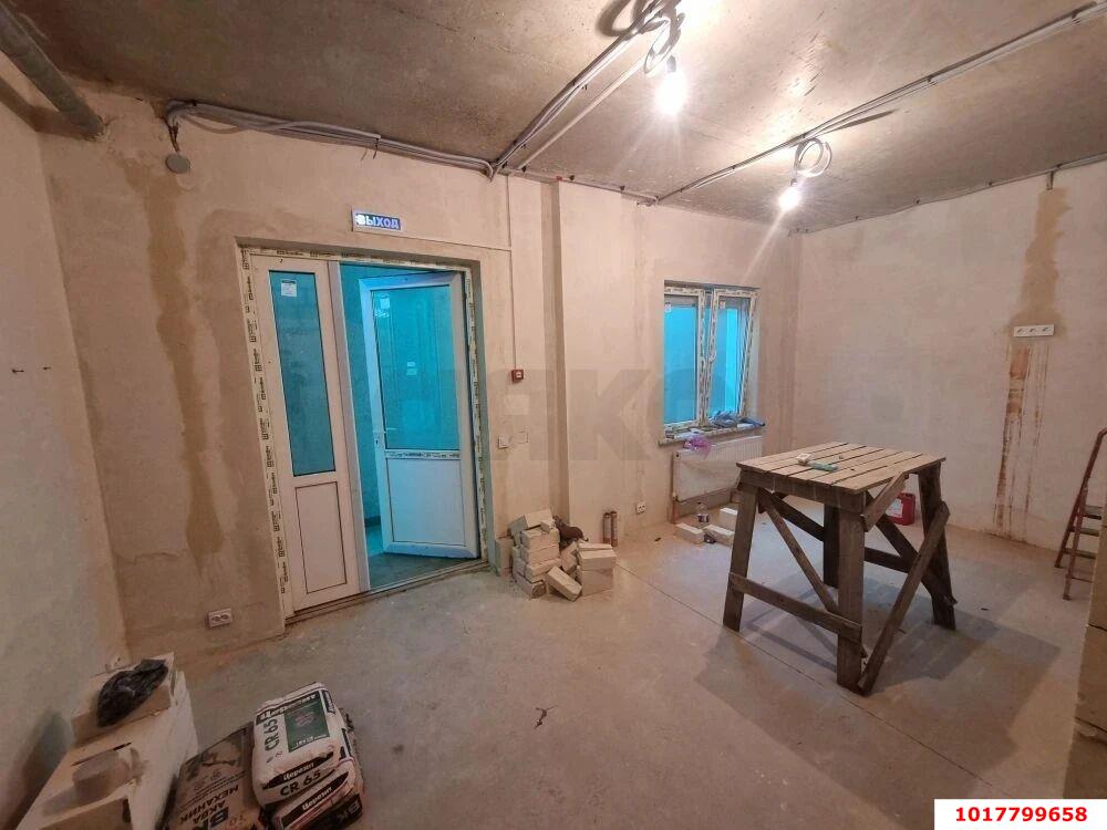 Фото №1: Торговое помещение 37&nbsp;м², 9&nbsp;эт. - Краснодар, Прикубанский внутригородской округ, мкр. жилой комплекс Краски, ул. Краеведа Соловьёва, 6к5