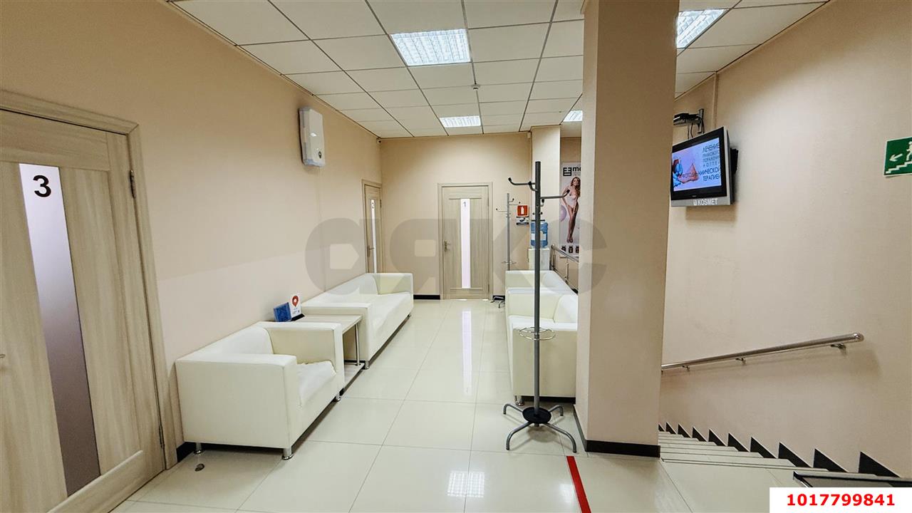 Фото №11: Торговое помещение 120&nbsp;м², 2/2&nbsp;эт. - Краснодар, Прикубанский внутригородской округ, мкр. 40 лет Победы, ул. имени 40-летия Победы, 116