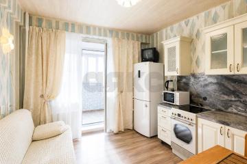 Фото №1: 1-комнатная квартира 43 м², 5/16 эт. - Краснодар, мкр. Юбилейный, пр-кт Чекистов, 42