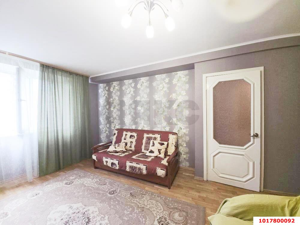 Фото №9: 1-комнатная квартира 50&nbsp;м², 5/16&nbsp;эт. - Краснодар, Западный внутригородской округ, мкр. Юбилейный, пр-кт Чекистов, 42