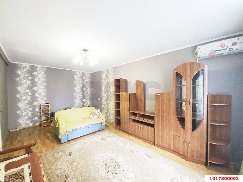 Фото №7: 1-комнатная квартира 50&nbsp;м², 5/16&nbsp;эт. - Краснодар, Западный внутригородской округ, мкр. Юбилейный, пр-кт Чекистов, 42