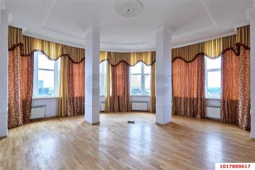Фото №1: 3-комнатная квартира 143 м², 15/16 эт. - Краснодар, мкр. Кожзавод, ул. Володи Головатого, 109