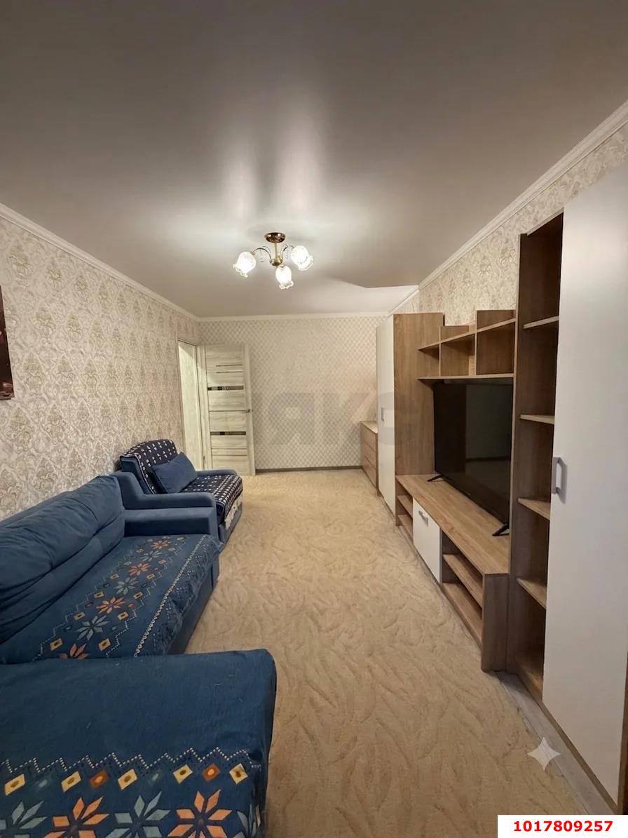 Фото №3: 2-комнатная квартира 43&nbsp;м², 1/5&nbsp;эт. - Краснодар, Прикубанский внутригородской округ, мкр. Фестивальный, ул. Гагарина, 97
