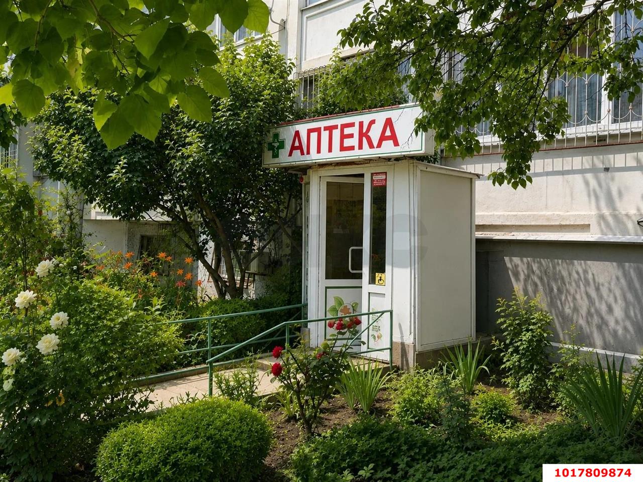 Фото №4: Торговое помещение 30&nbsp;м², 12&nbsp;эт. - Краснодар, Прикубанский внутригородской округ, мкр. Микрохирургии глаза, ул. Академика Лукьяненко, 26