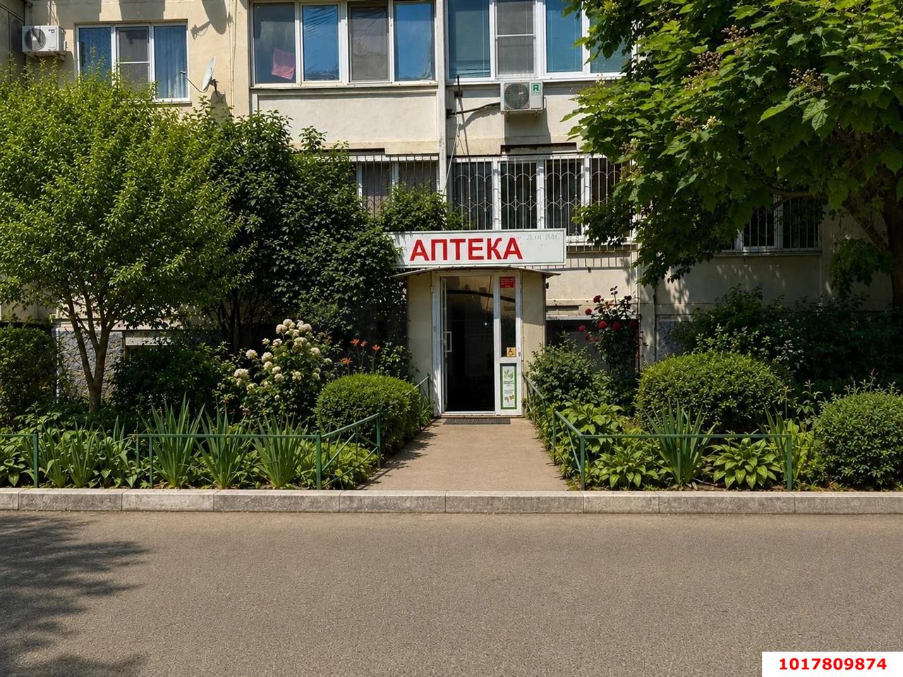 Фото №2: Торговое помещение 30&nbsp;м², 12&nbsp;эт. - Краснодар, Прикубанский внутригородской округ, мкр. Микрохирургии глаза, ул. Академика Лукьяненко, 26