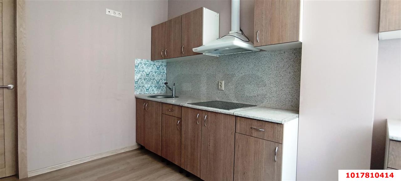 Фото №1: 1-комнатная квартира 38&nbsp;м², 2/6&nbsp;эт. - Краснодар, Прикубанский внутригородской округ, Музыкальный, мкр. ЖК Культурный, ул. Чайковского, 23/1