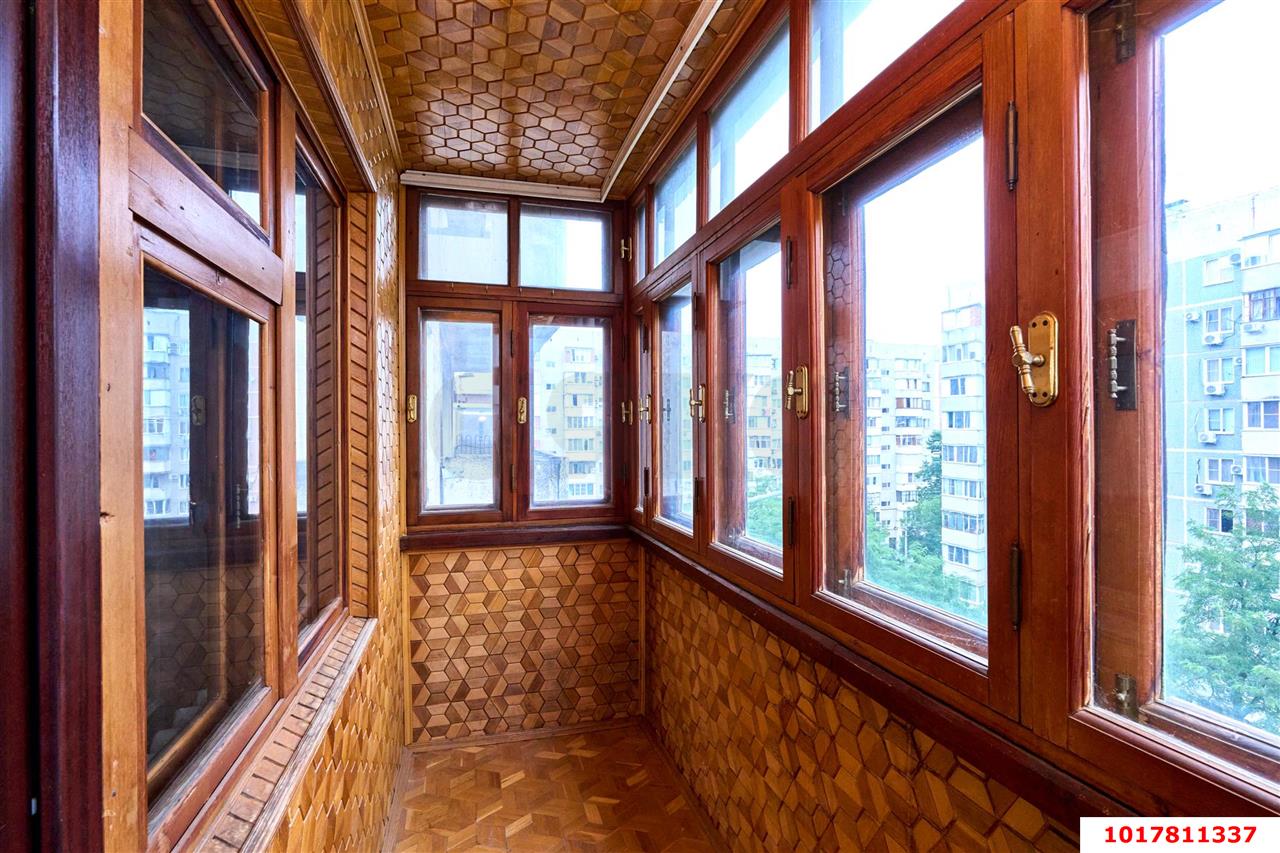 Фото №2: 3-комнатная квартира 106&nbsp;м², 7/12&nbsp;эт. - Краснодар, Западный внутригородской округ, мкр. Юбилейный, б-р Платановый, 19/1